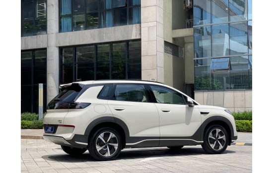 BYD Sea Lion 05 EV, пробіг 4 тисячі км 